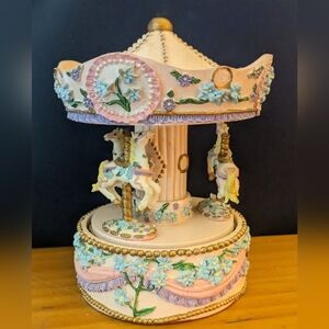 Vintage Ceramic Carousel Music Box